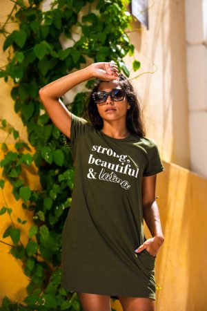 Vestido Strong Beautiful & Latina - Imagen 4